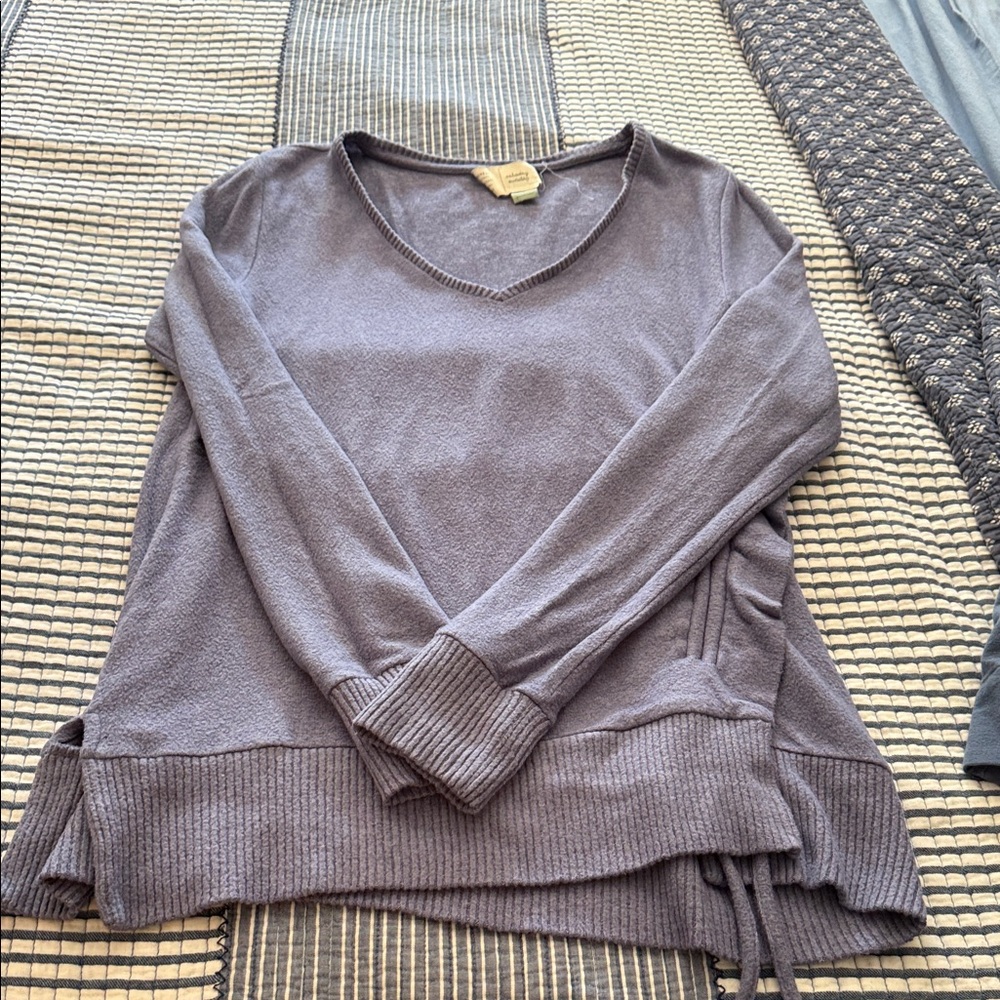 Anthropologie Lavender va V-Neck Pullover